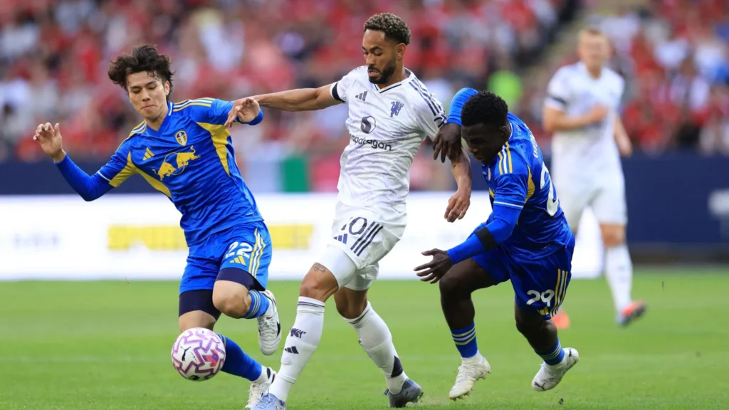 Manchester United – Leeds United : Matheus Cunha fait ses débuts dans un match nul sans but